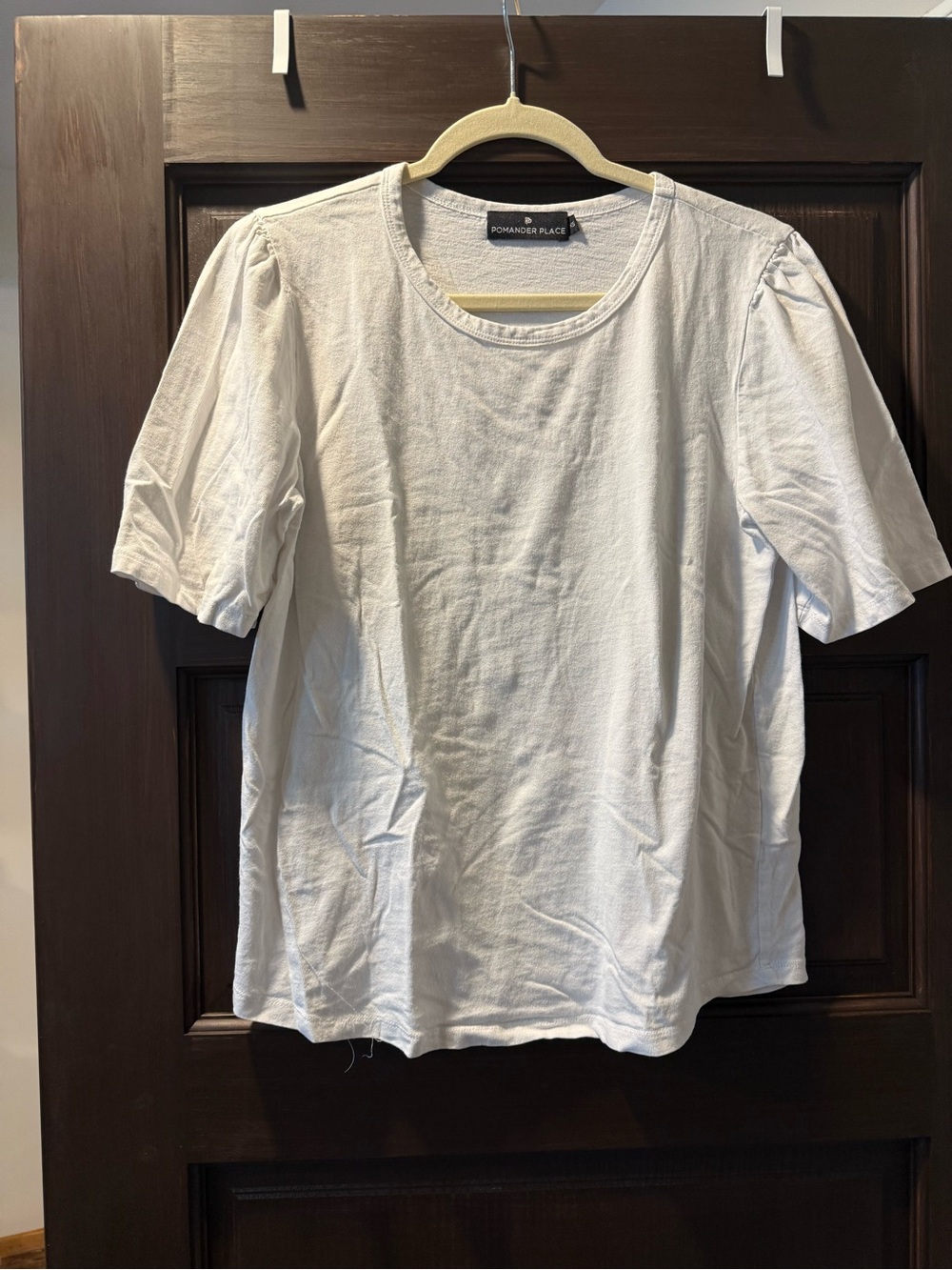 Pomander Place White Short-Sleeve Crew Neck Tee
